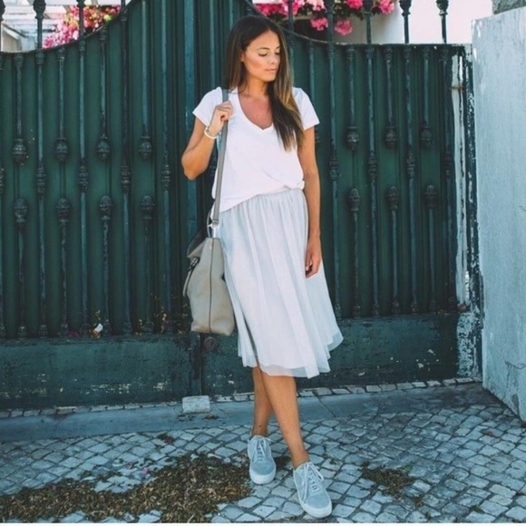 Zara Dresses & Skirts - Zara grey tulle skirt